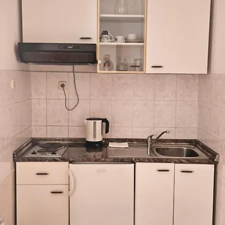 Milena-miki * Makarská